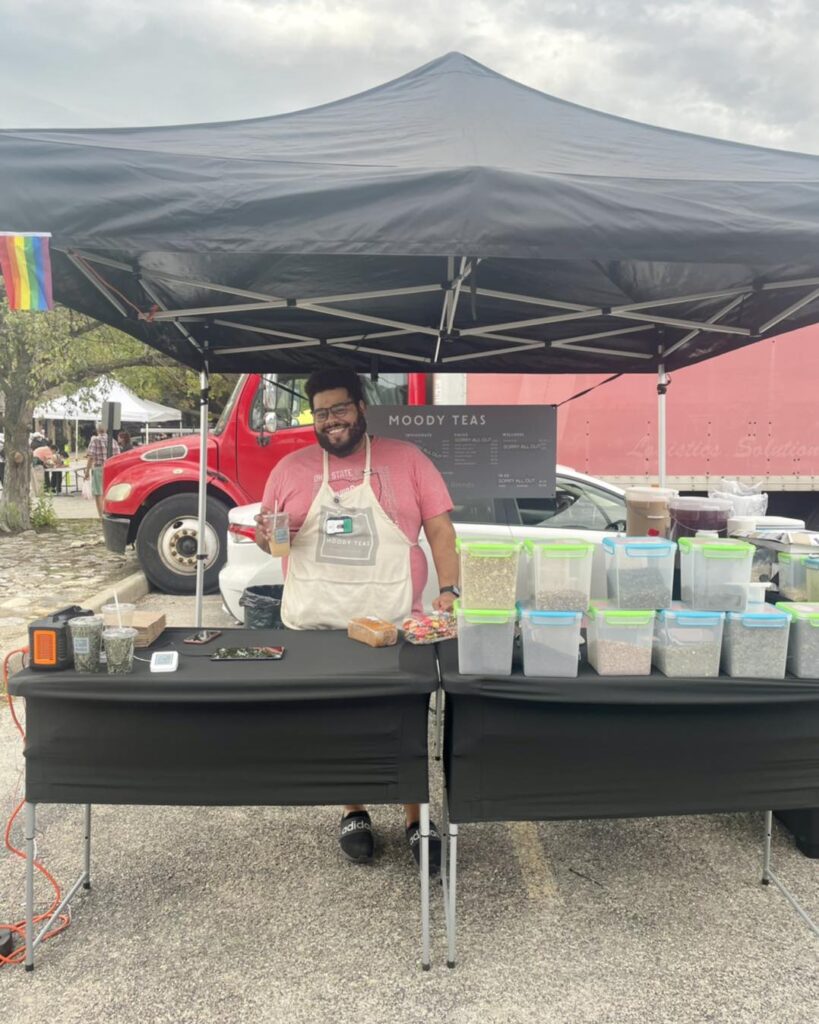 John, co-founder, at Moody Teas' booth at the Lincoln Park Farmer's Market